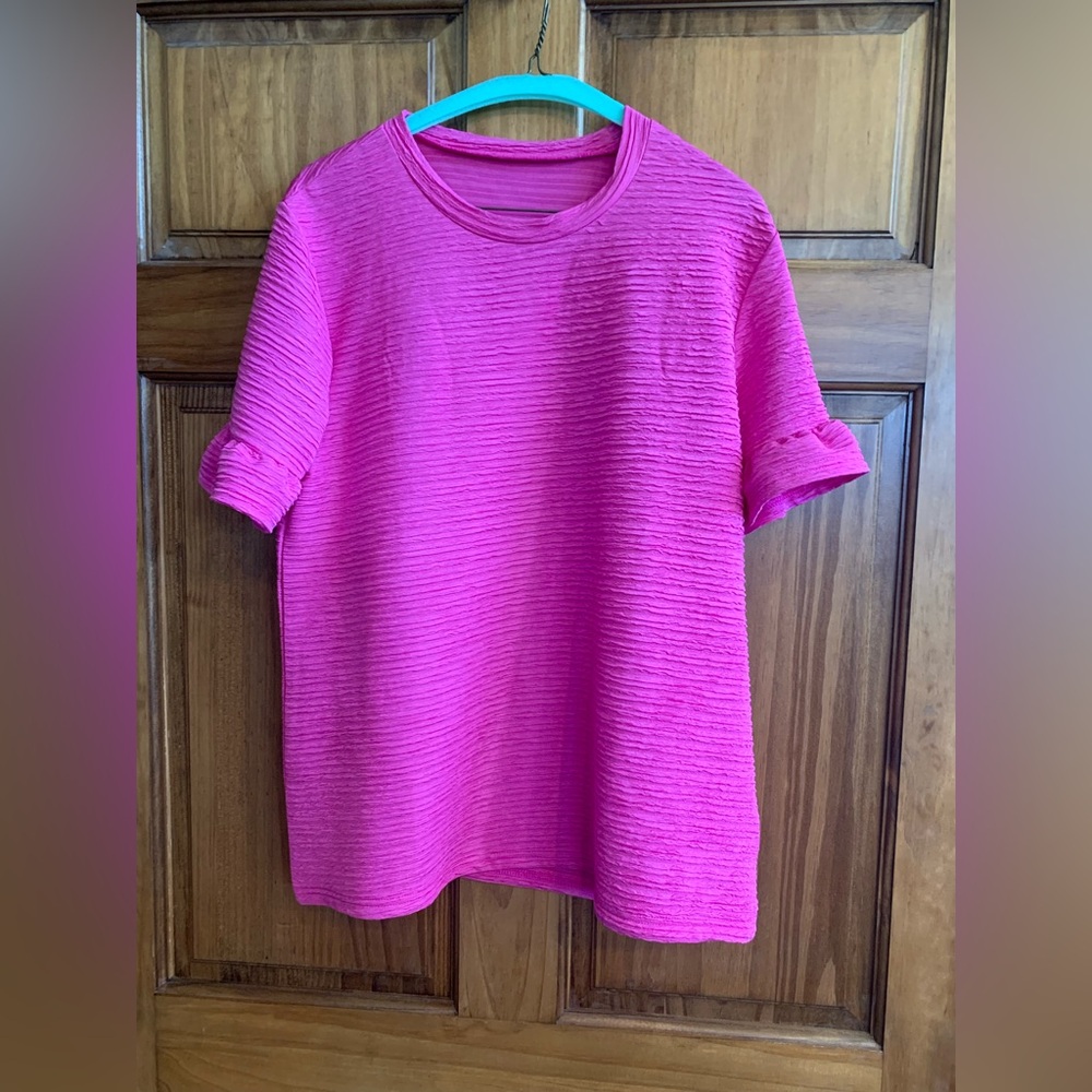 Vibrant Pink Women's Short Sleeve Top